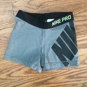 Nike Pro 3 in Training Shorts Size M